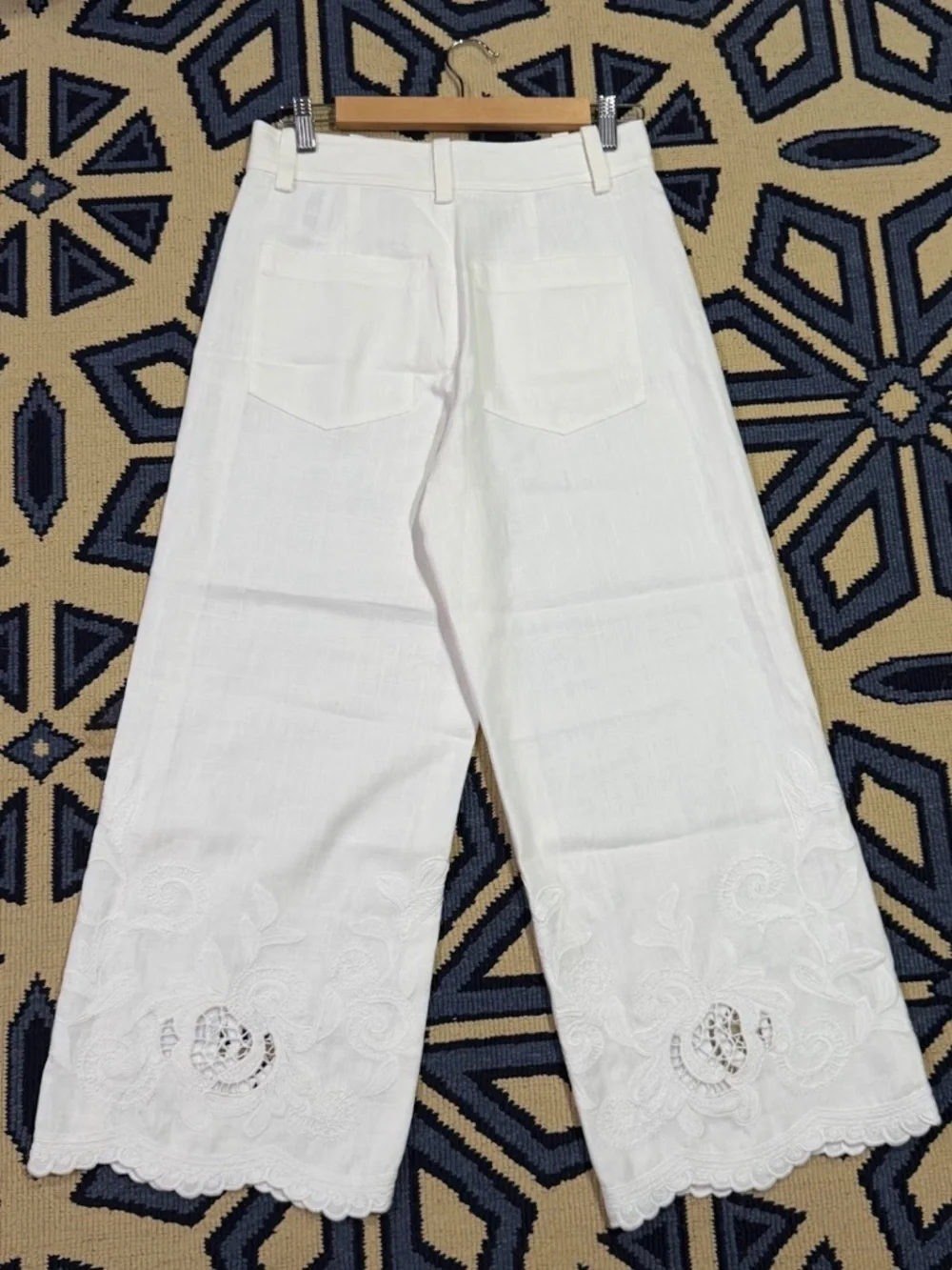 Zara Ecru Embroidered Scalloped Eyelet Hem Wide-Leg Trousers Pants Size S NWT